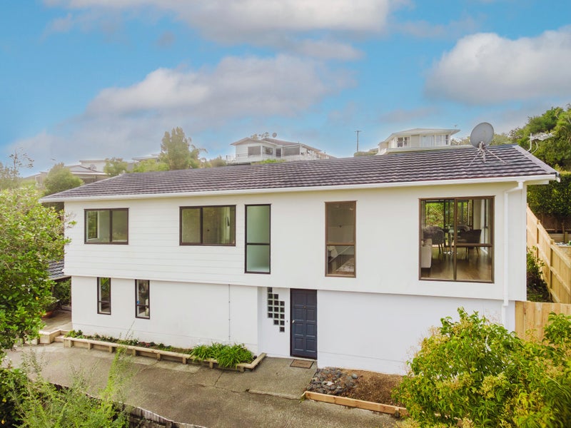 1/7 Deverell Place, Northcross, North Shore City, Auckland - Carousel 1