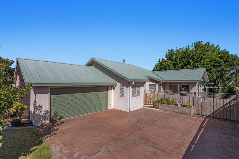 5 Edgewater Grove, Whakatane, Whakatane - Carousel 1
