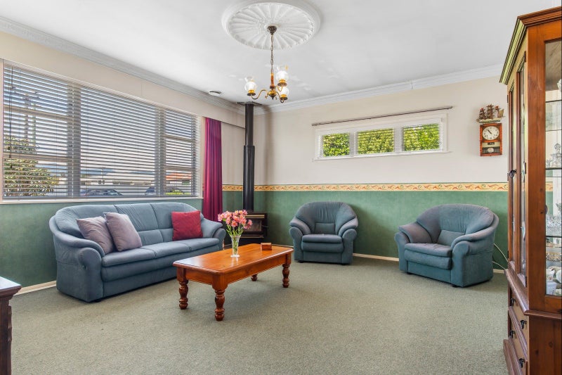 16 Seddon Street, Levin, Levin - Carousel 2