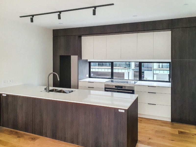 11 Stockade View Lane, Howick, Auckland - Carousel 2