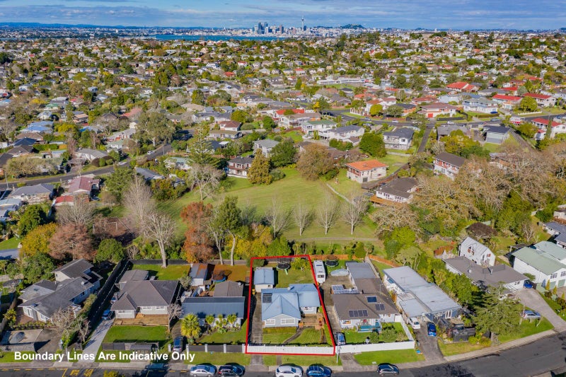 12 Mountbatten Avenue, Hillcrest, Auckland - Carousel 2