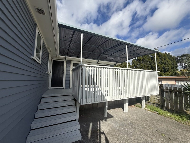 1/324 Swanson Road, Henderson, Waitakere City, Auckland - Carousel 1