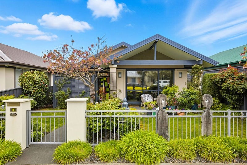 85 Pegasus Boulevard, Pegasus, Pegasus - Carousel 1