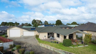 11 Glenbogle Drive, Buckland, Pukekohe - Carousel 1