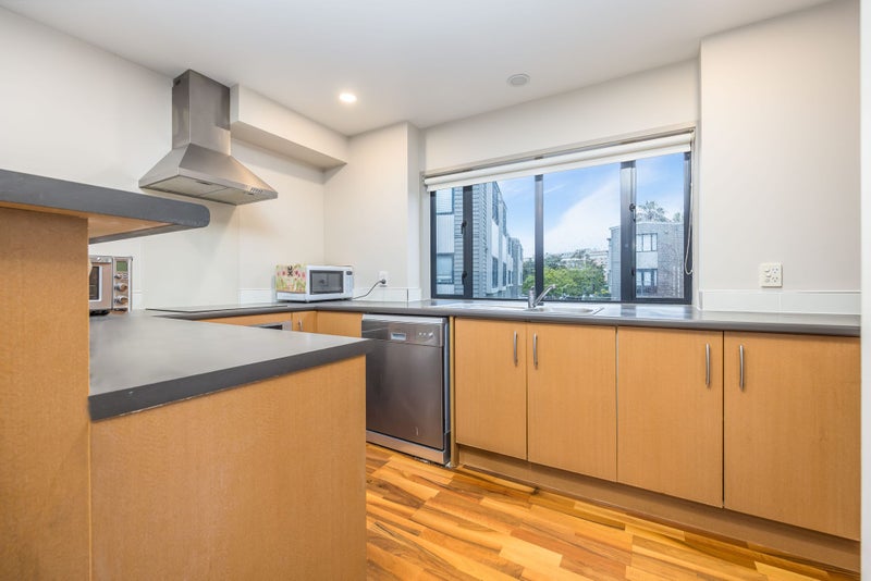 10 Dovedale Place, Parnell, Auckland - Carousel 1