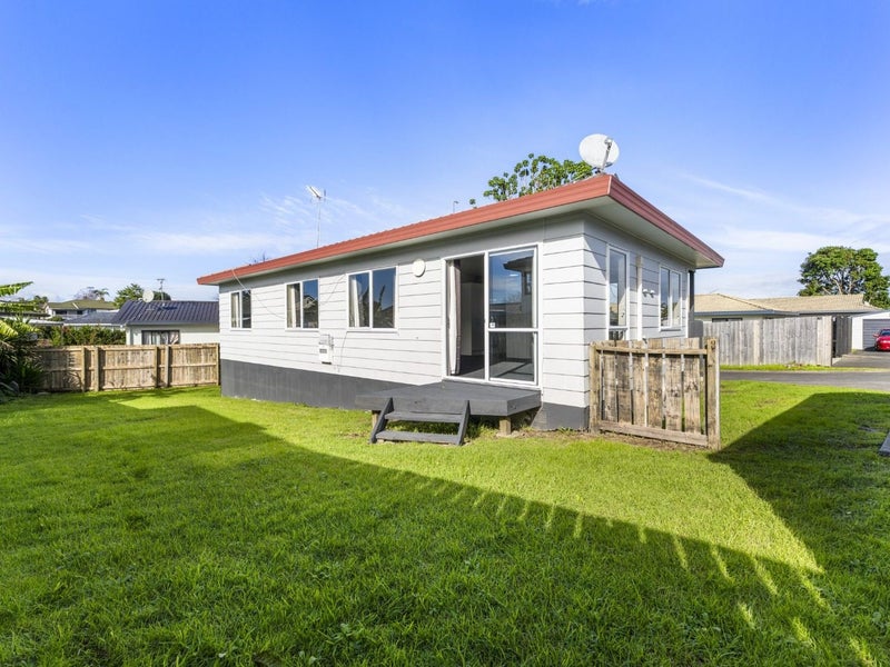 1/75 Etherton Drive, Weymouth, Auckland - Carousel 12