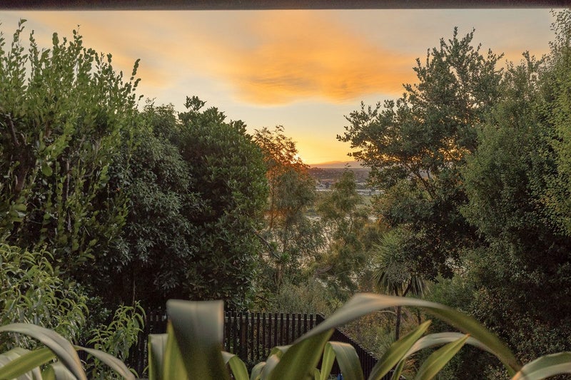 1/8 Hobday Lane, Mount Pleasant, Christchurch - Carousel 23