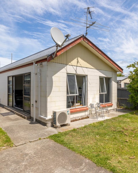 24B Blake Street, New Brighton, Christchurch - Carousel 13