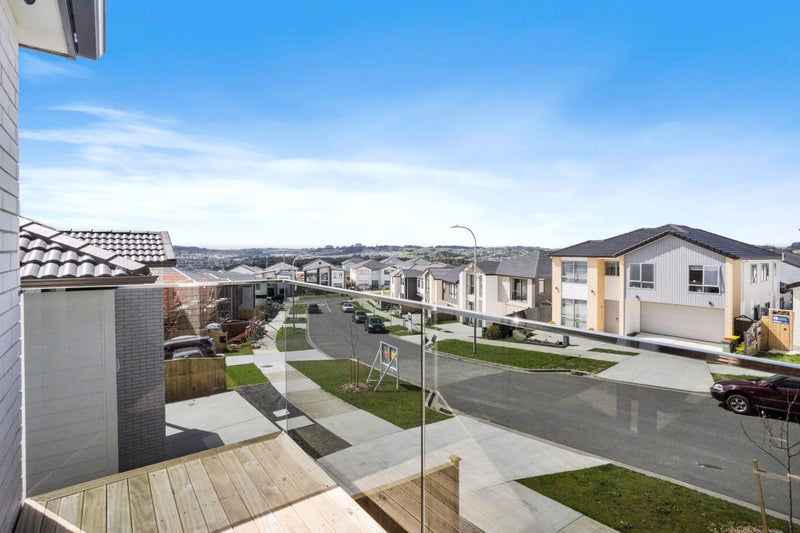 13 Tiro Street, Flat Bush, Auckland - Carousel 2