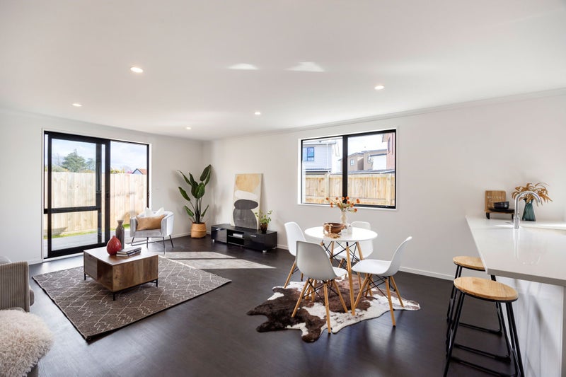 1/32 Ross Crescent, Fairfield, Hamilton - Carousel 2