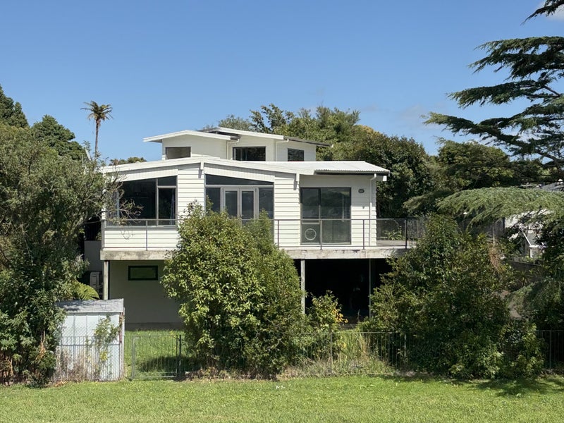 16 Dittmer Drive, Awapuni, Palmerston North - Carousel 2