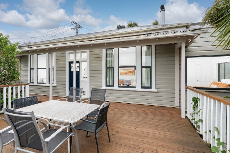 20 Montrose Street, North East Valley, Dunedin - Carousel 1