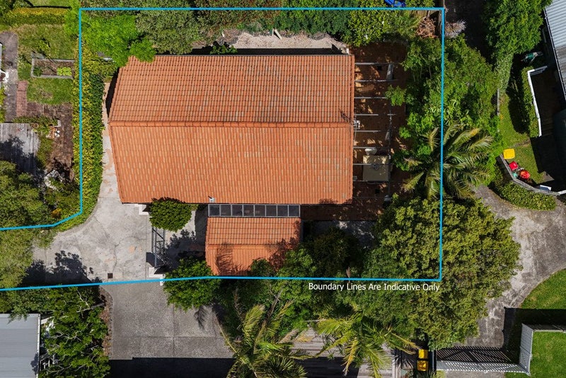 1/2 Evan Street, Belmont, Auckland - Carousel 31