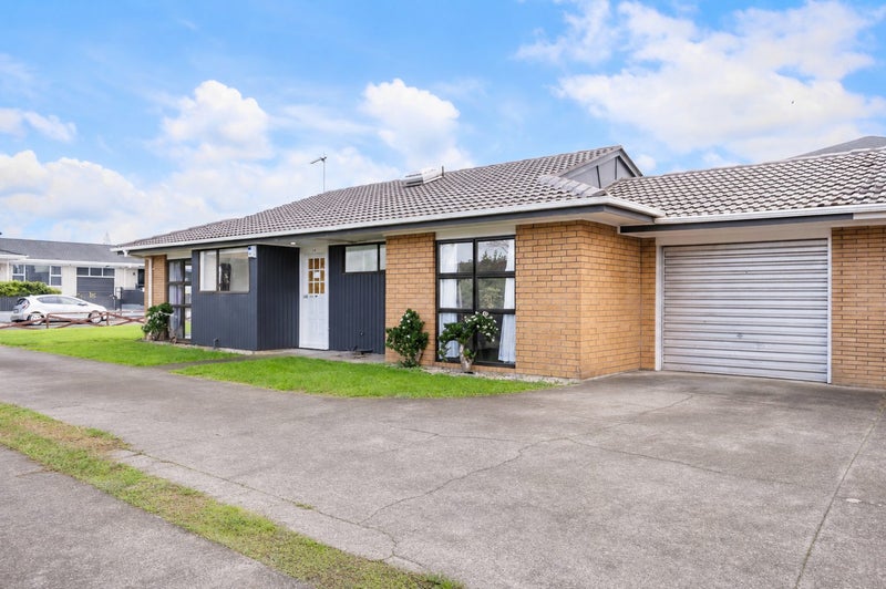 1/4 Warwick Avenue, Papatoetoe, Auckland - Carousel 1