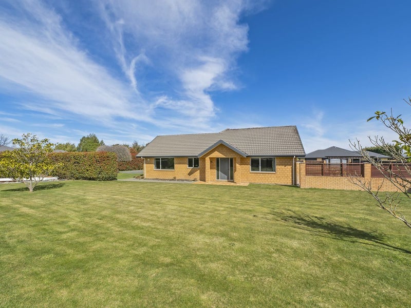 7 Manor Drive, Rolleston, Rolleston - Carousel 2