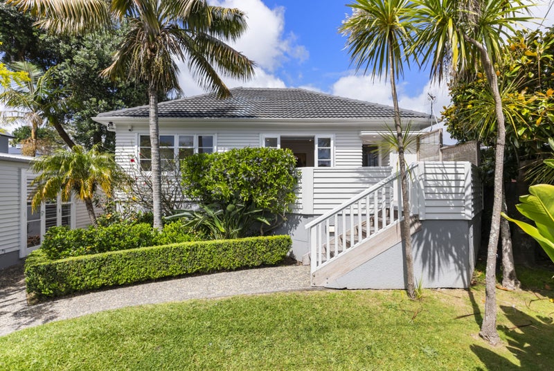 24A Regina Street, Westmere, Auckland - Carousel 1