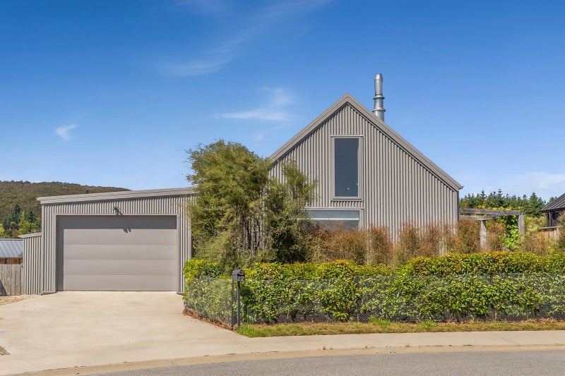 22 Robrosa Street, Wanaka, Wanaka - Carousel 25