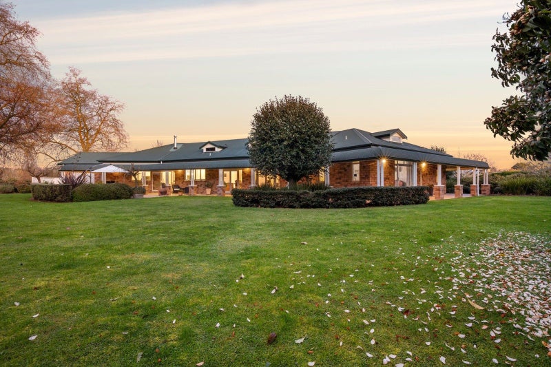 223 Lake View Drive, Karapiro - Carousel 1