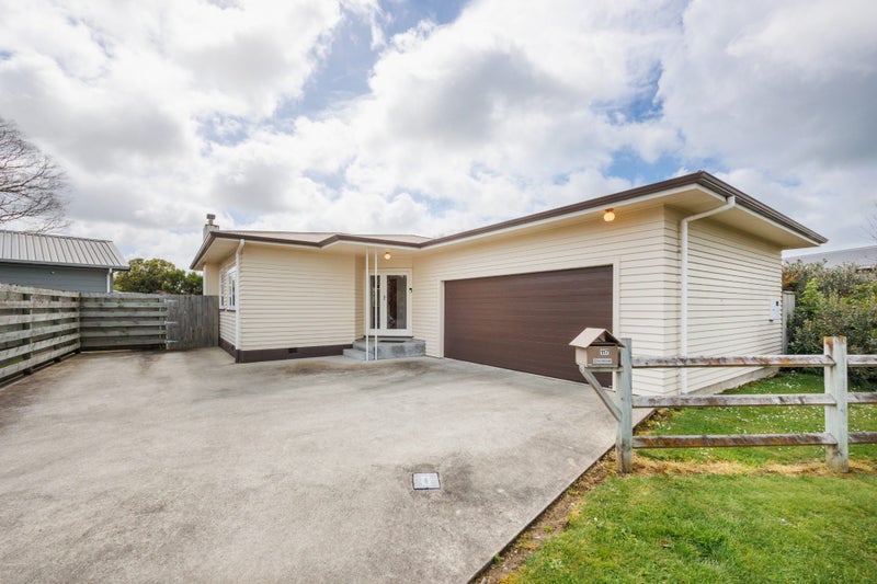 117 DERBY ST, Feilding, FEILDING - Carousel 2