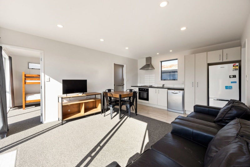 4 Mount View Road, Melville, Hamilton - Carousel 1