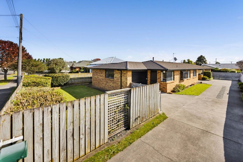 93 Victoria Street, Hawera - Carousel 1