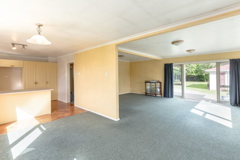 13 Armstrong Avenue, Carterton, Carterton - Carousel 2