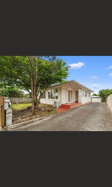 18 Bridge Avenue, Te Atatu South, Auckland - Carousel 1