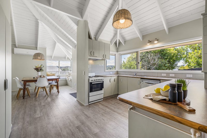 21B Long Street, Raglan, Raglan - Carousel 2