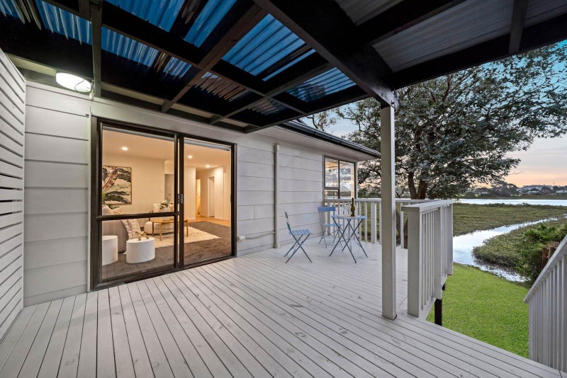 8 Sceptre Place, Avondale, Auckland - Carousel 1