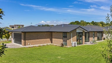 14 Jersey Place, Bell Block, New Plymouth - Carousel 1