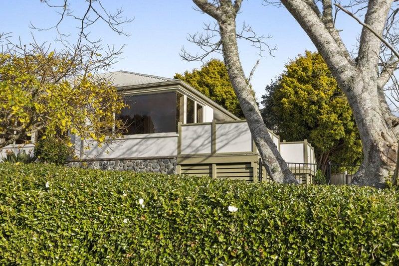 1 Orlando Close, Frankleigh Park, New Plymouth - Carousel 43