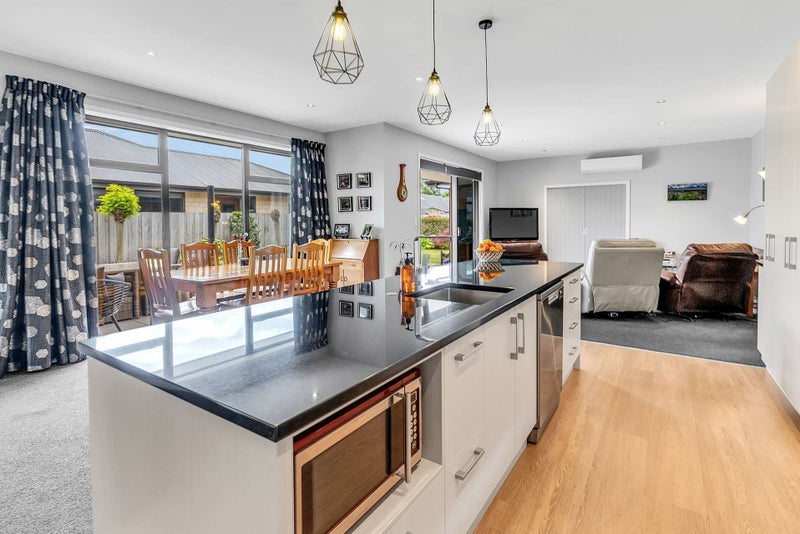 4 Orchard Grove, Netherby, Ashburton - Carousel 2