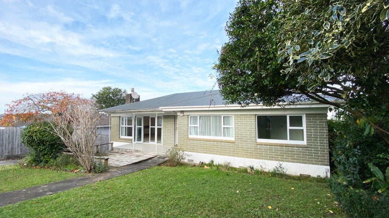 23 Andrew Road, Howick, Auckland - Carousel 1