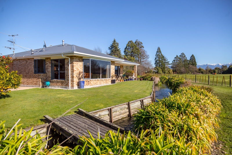 24 Timms Place, Kuripuni, Masterton - Carousel 1