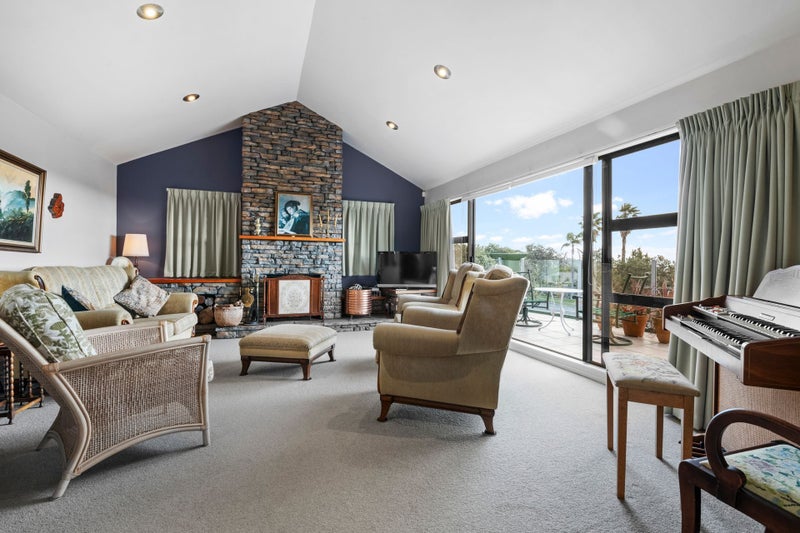 39 Alec Craig Way, Gulf Harbour, Whangaparaoa - Carousel 1
