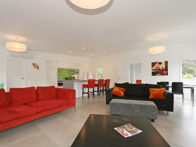 51A Wright Street, Wainuiomata, Lower Hutt - Carousel 2