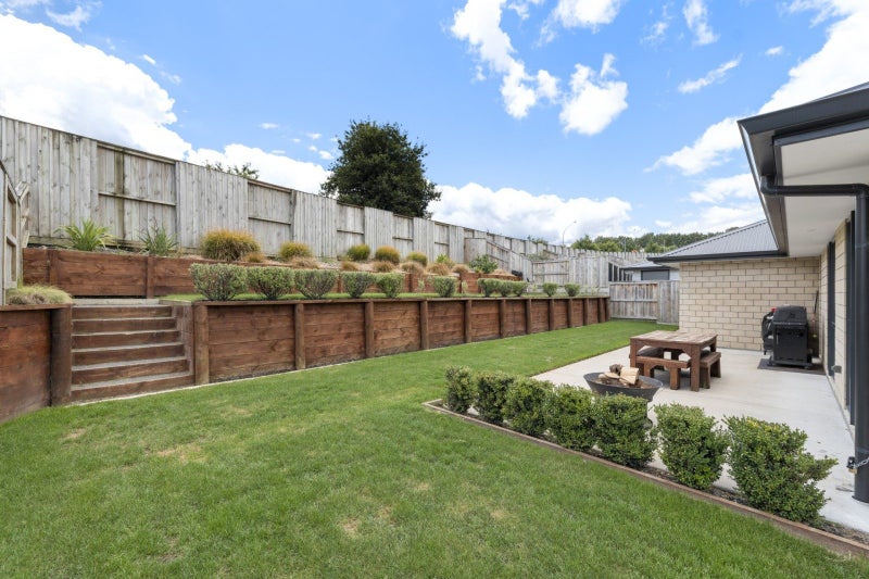 9 Whakaturou Crescent, Pyes Pa, Tauranga - Carousel 2