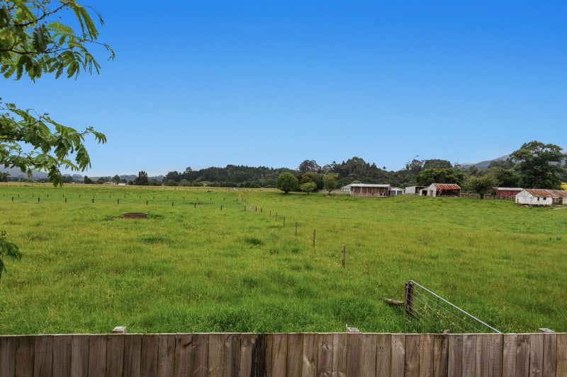 8A Hughes Place, Taneatua - Carousel 13