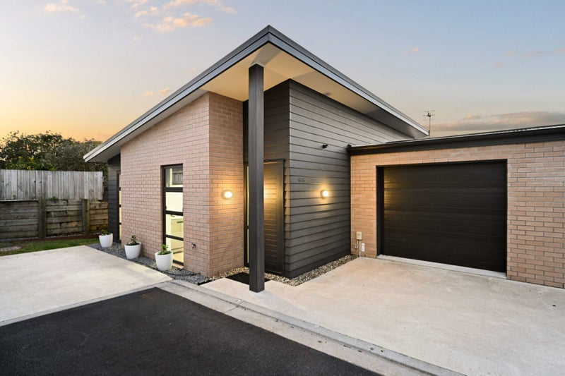 6/6 Church Road, Pukete, Hamilton - Carousel 1