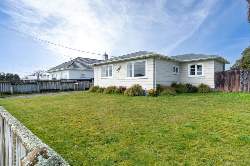 17 Reeve Street, Levin, Levin - Carousel 1