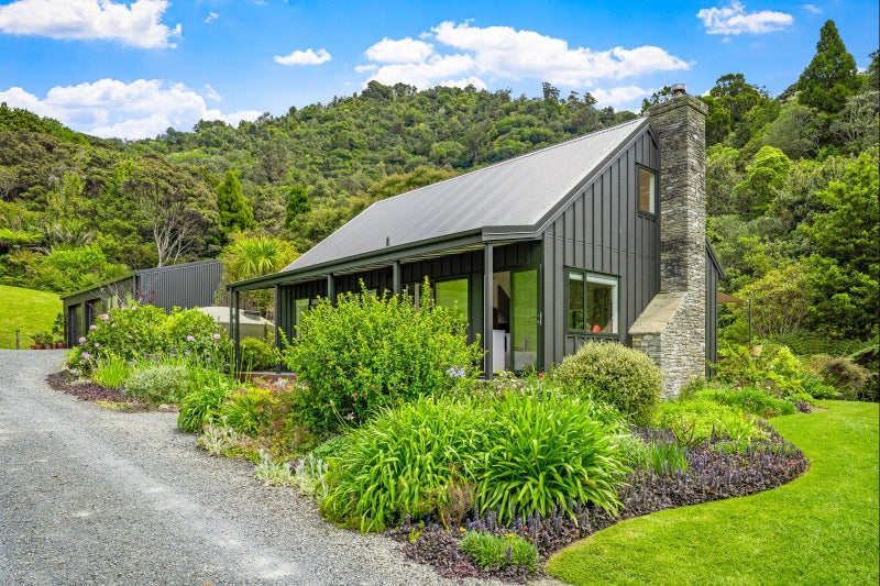 141 Omaha Valley Road, Warkworth - Carousel 2