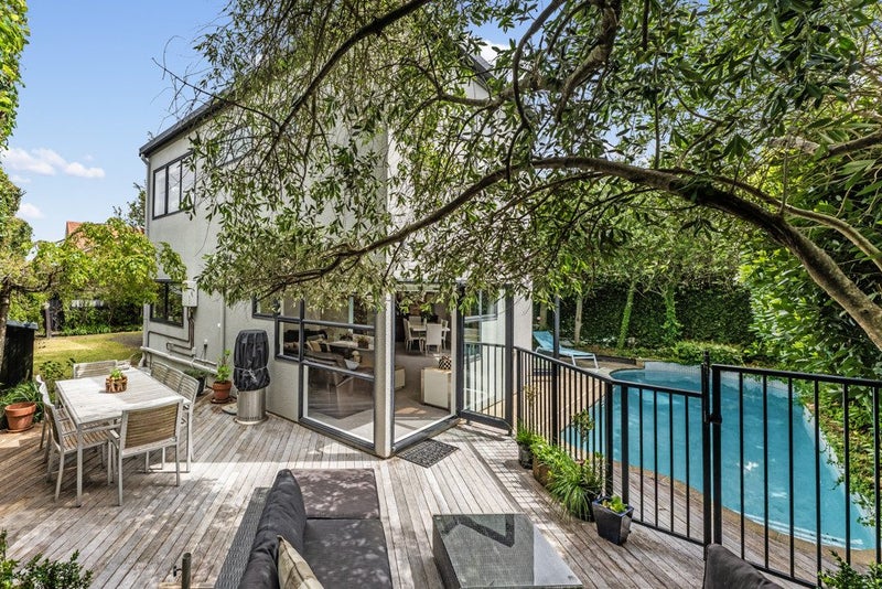 2/27 Martin Avenue, Remuera, Auckland - Carousel 1