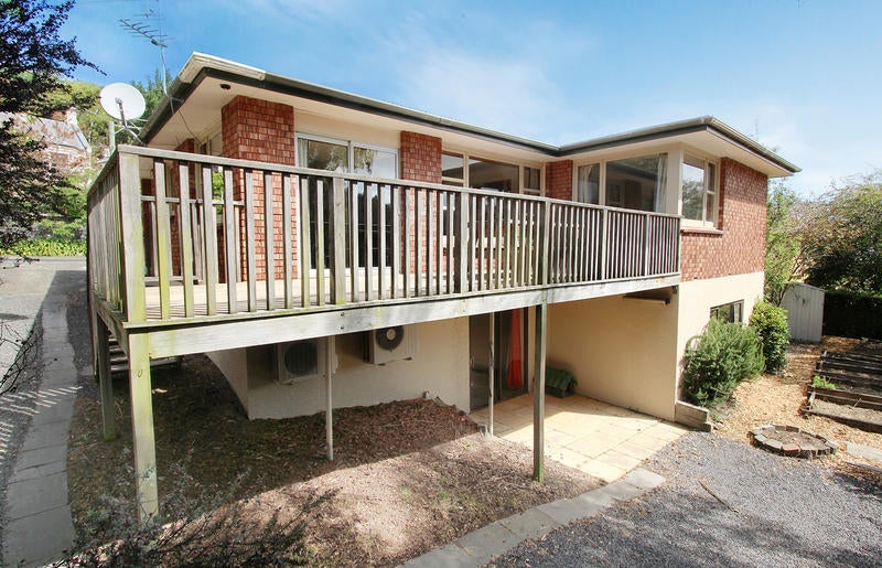12 Bouverie Street, North East Valley, Dunedin - Carousel 1