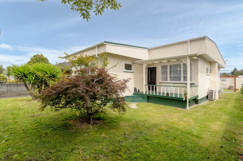 6 Willow Grove, Ebdentown, Upper Hutt - Carousel 2