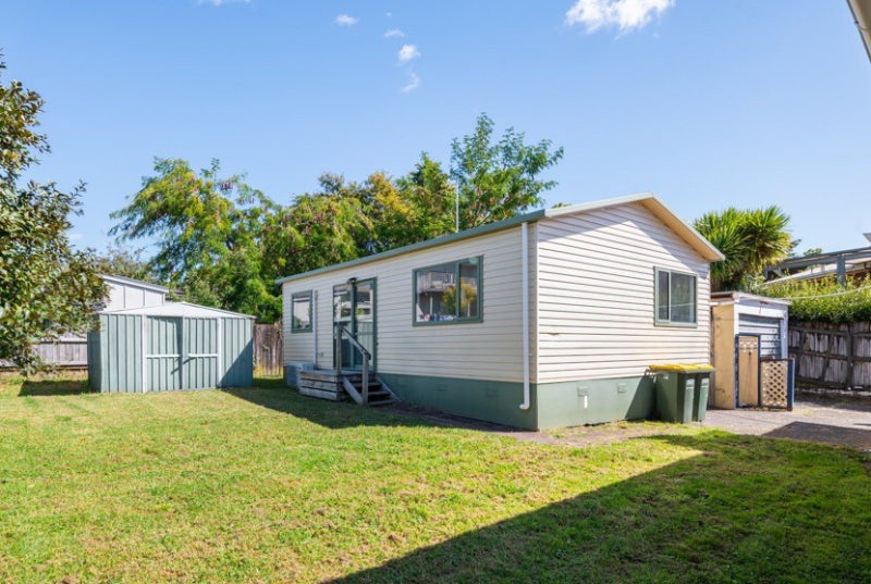 72 Mansel Avenue, Hillcrest, Hamilton - Carousel 1