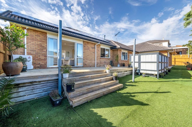 1 Bejoy Rise, East Tamaki Heights, Auckland - Carousel 2