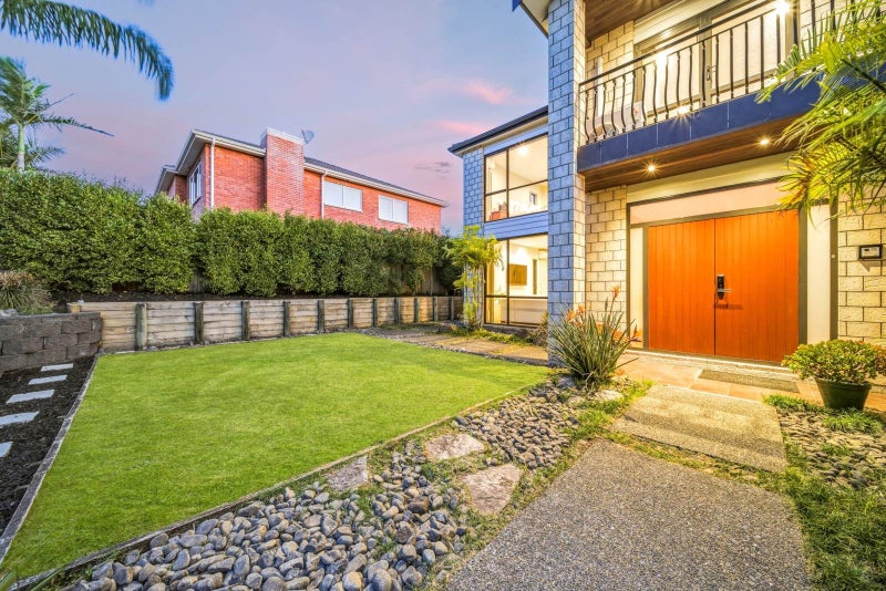 16 Corricvale Way, Northcross, Auckland - Carousel 2