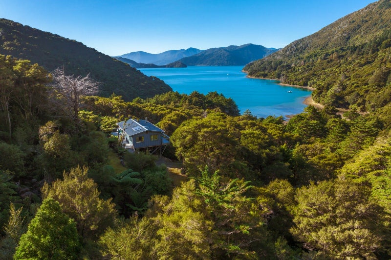 0 West Bay Lochmara, Lochmara Bay, Marlborough Sounds - Carousel 1
