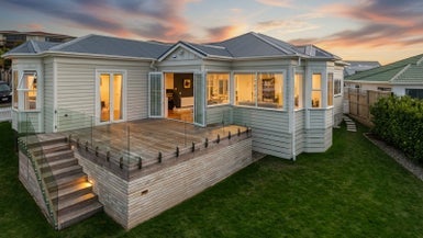 6 Sunhaven Drive, Newlands, Wellington - Carousel 1