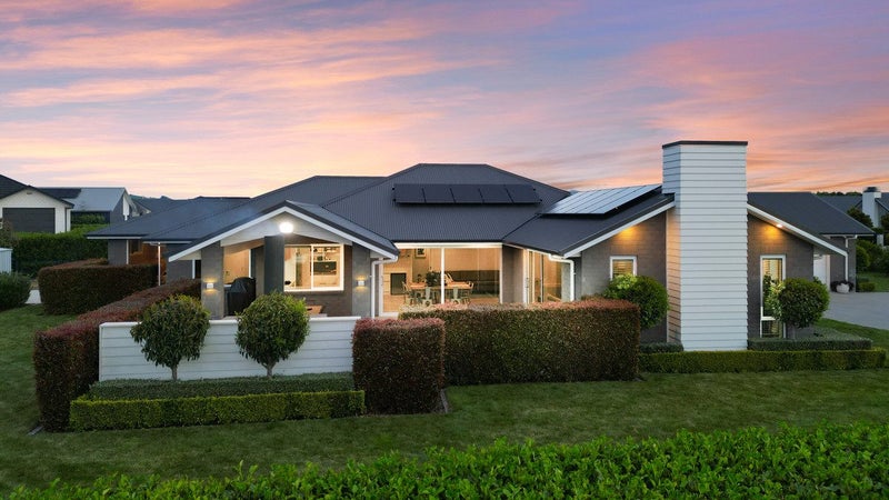 26 Mike Smith Drive, Cambridge, Cambridge - Carousel 1